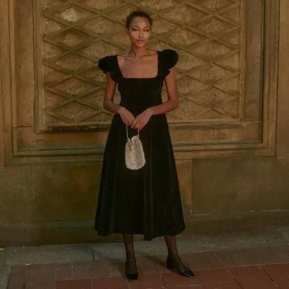 Doen Heirloom Celestine Dress in Black Velvet Size S Small - Picture 7 of 16